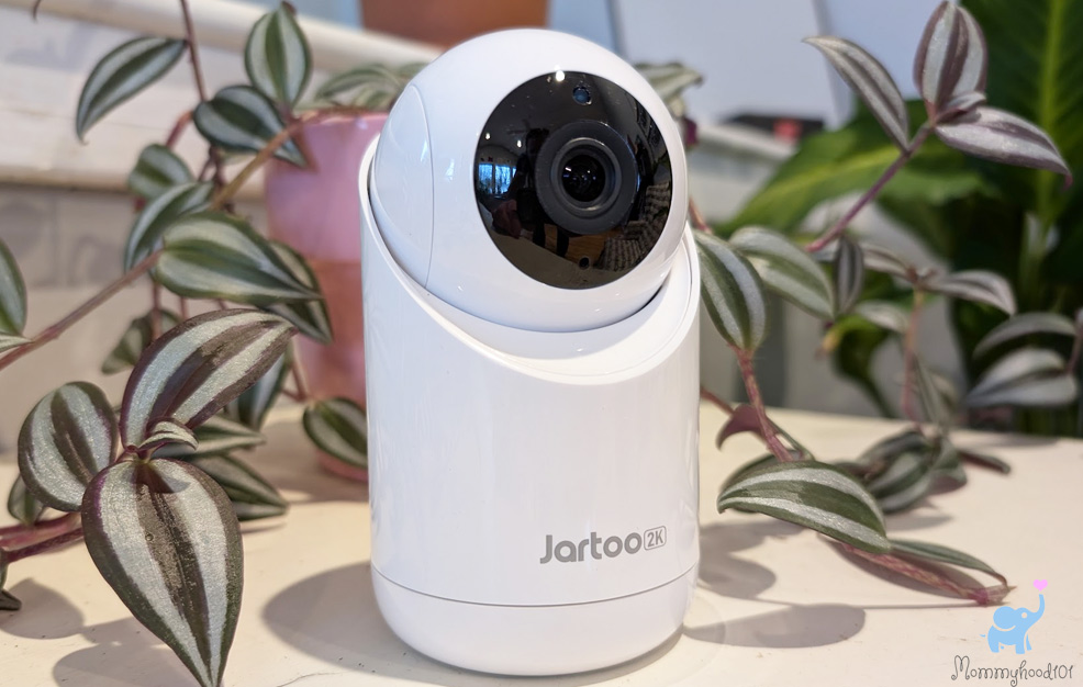 close up photo of the jartoo 2k baby monitor in a nursery