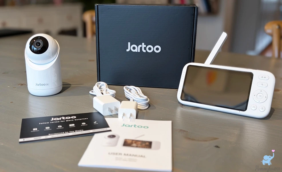 unboxing the jartoo baby monitor