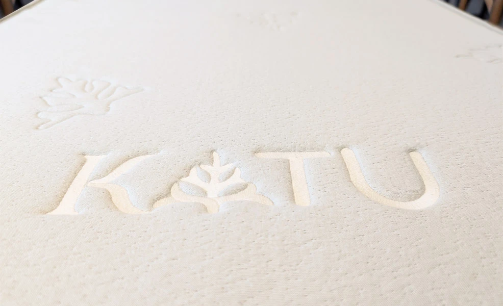 the katu crib mattress close-up image